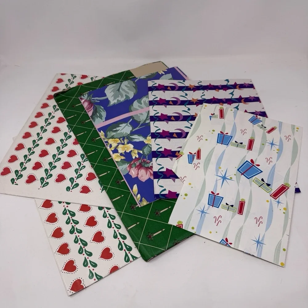 Vintage Lot  Folded Wrapping Paper Gift Wrap Hearts Winter Green‎ Berries